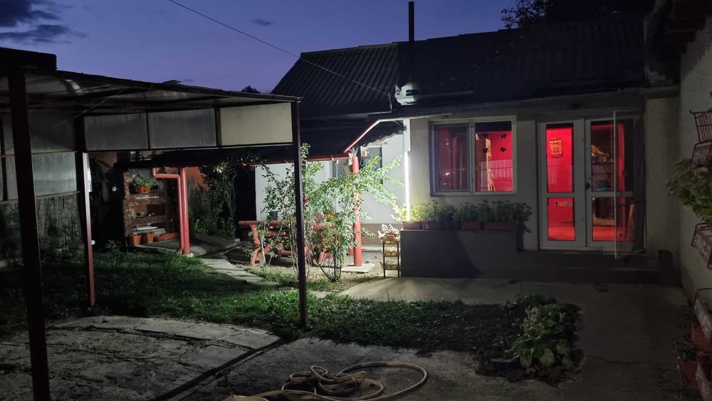 Casa +spatiu comercial Babadag, TL