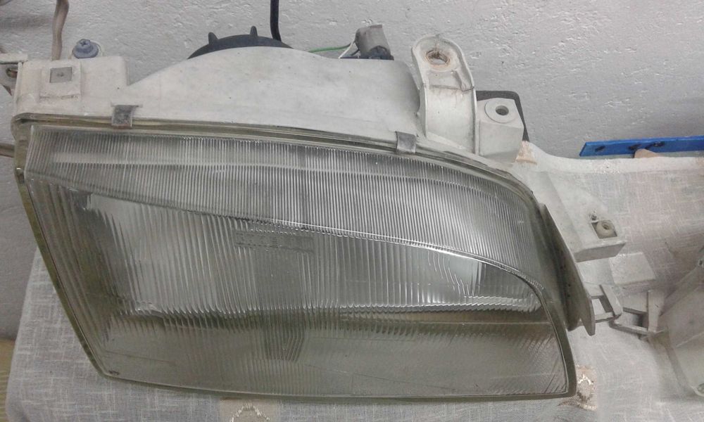 Тойота карина на части