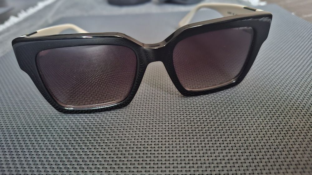 Дамски слънчеви очила