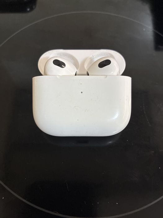 Apple AirPods 3-то поколение