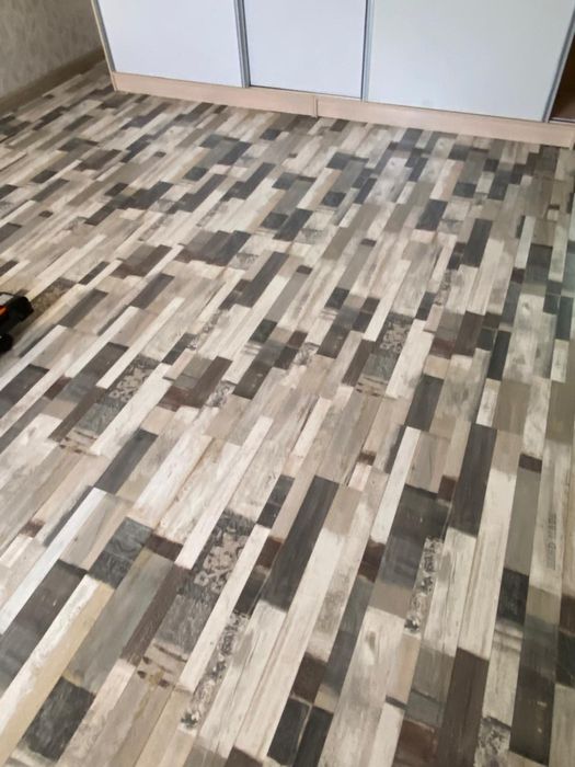 Ламинат напольный