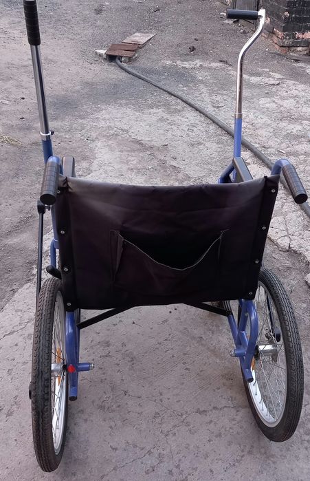 Продам инвалидную коляску