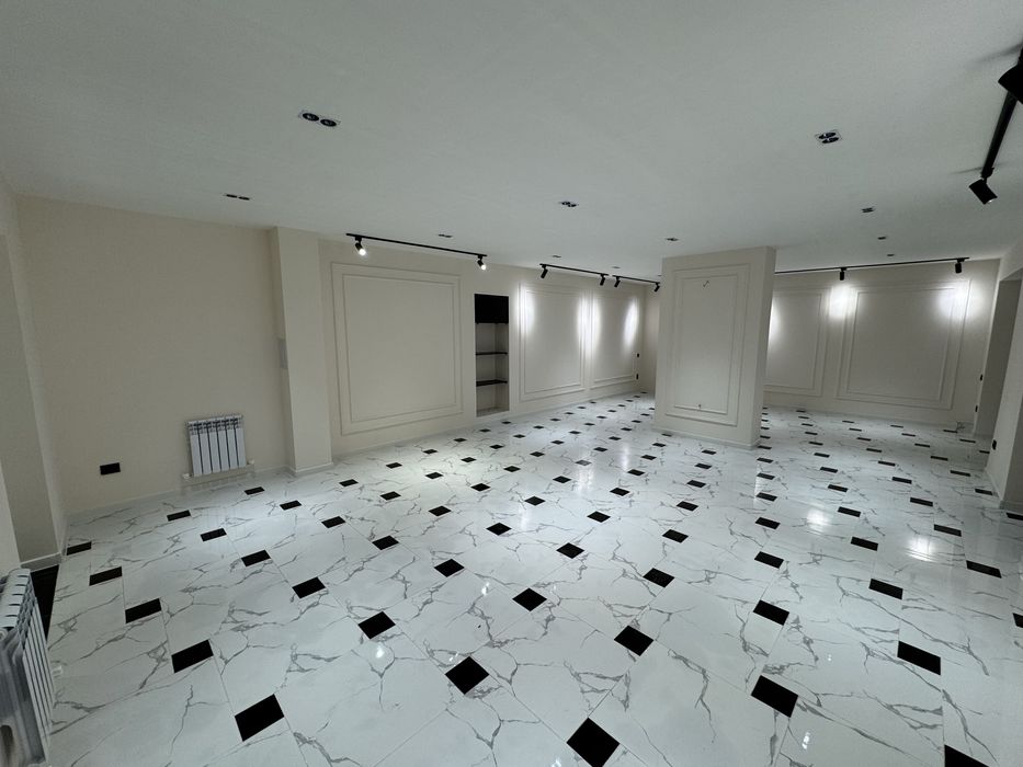 Продается нежилое помещение вдоль дороги 95м2 - стадион Старт