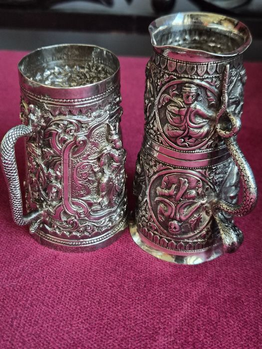 Сребърни чаши Стара Персия с божества
