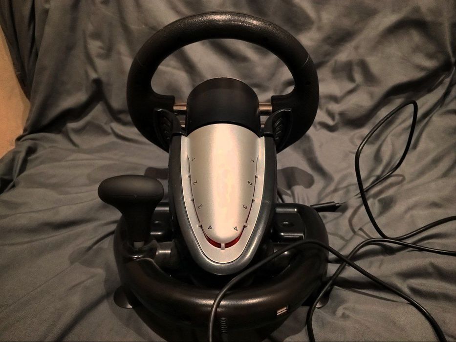 Руль игровой хорошый