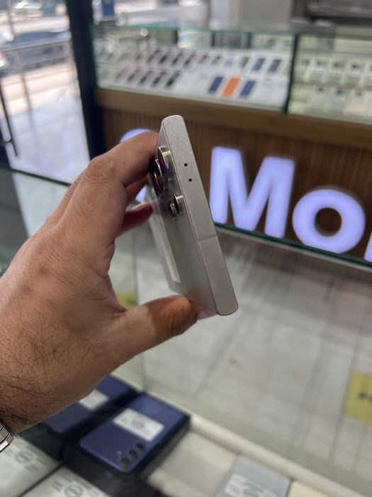 Продается (Nasiya-Вариант-Рассрочка) Galaxy S24 Ultra в отличном сост