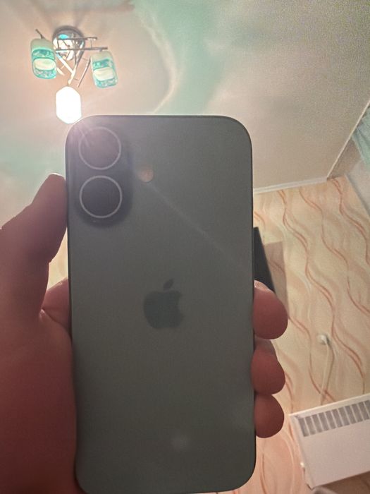 Айфон 16 4ай болды бір жернде сарапина жоқ еш жері алмаспаған  эм 100