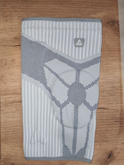 Наколенник бандаж