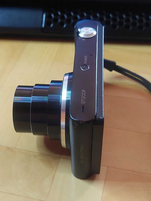 Samsung ST 200F, 16.1MP, Black