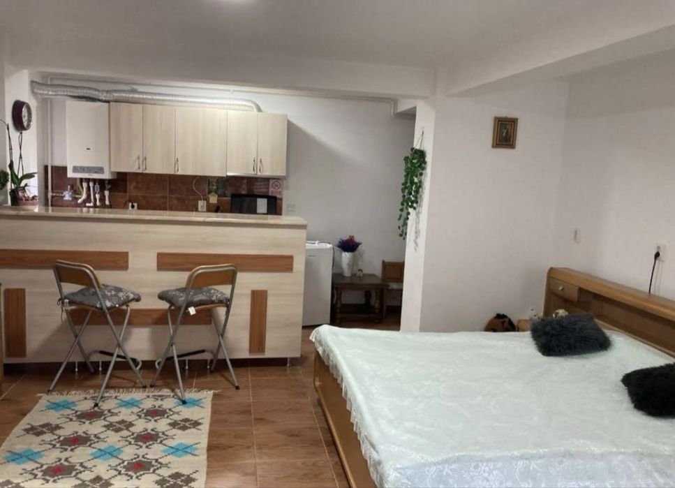 Inchiriez apartament Select