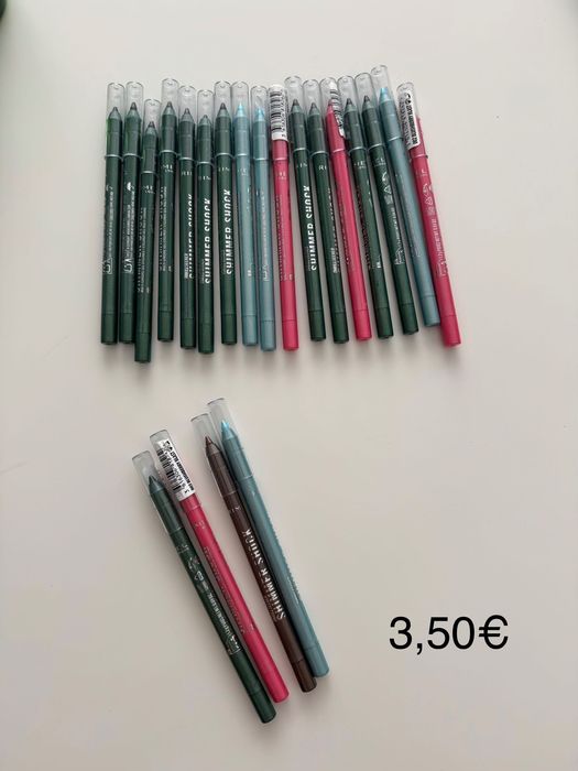 Моливи за очи вежди и устни