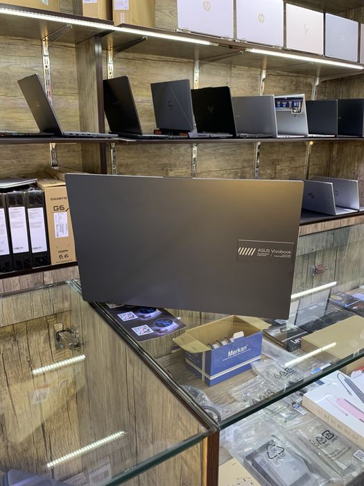 Новый Asus Vivobook AMD Ryzen 5 7520U