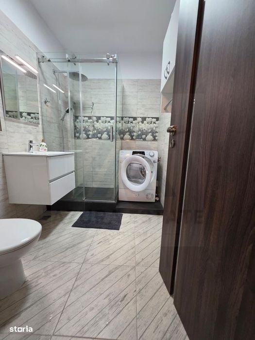 Penthouse spatios 80 mp utili 2 balcoane si terasa parcare Selimbar