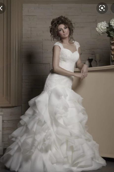 Vând rochie de mireasa model Vera Wang