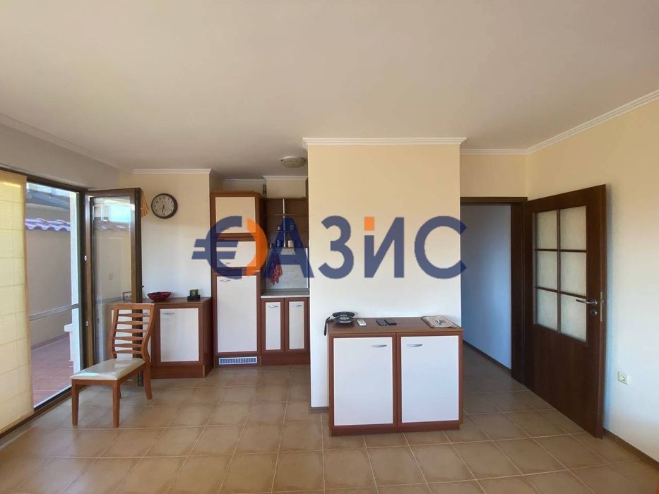 Продава се Двустаен апартамент в Свети Влас - 115 кв.м за 537 €/кв.м - Снимка #8