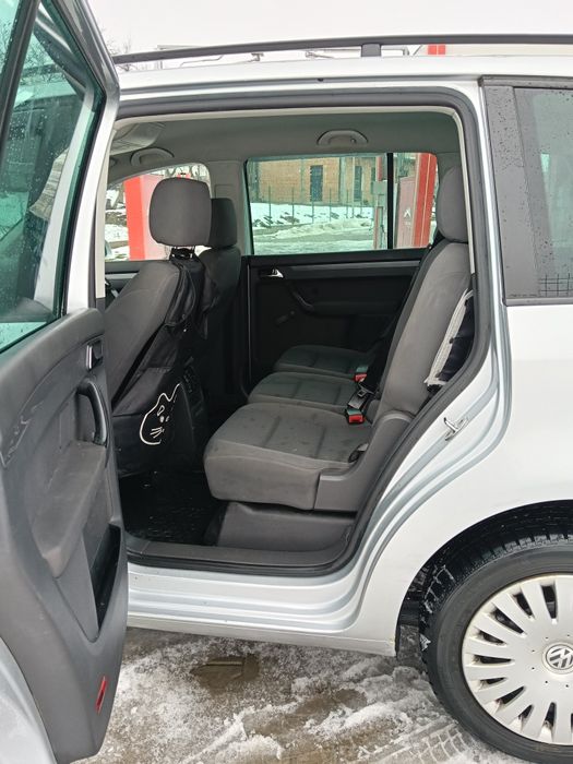 De vanzare w touran 2005