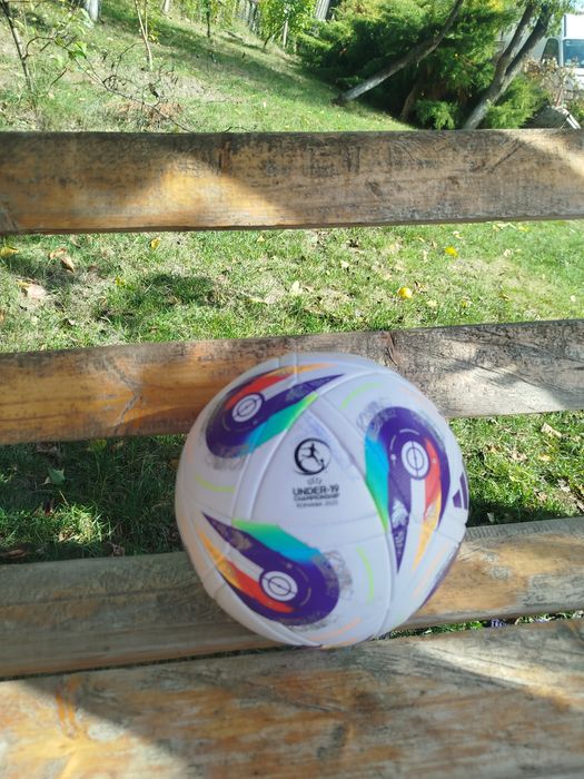 Mingea Adidas officiala