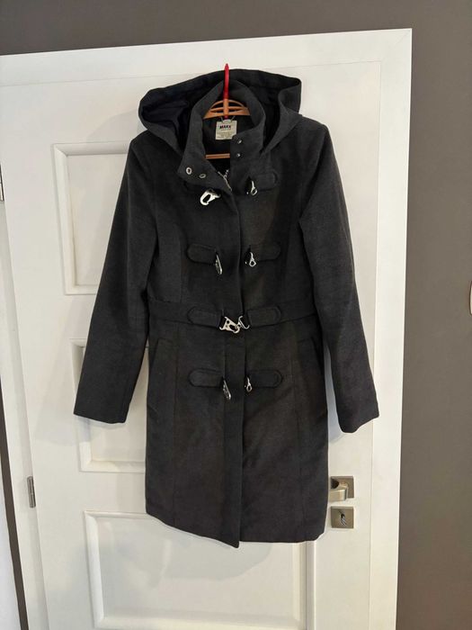 Палта и  якета  М-Л, както и за 12г MARX , LCW, TOM TAILOR, ZARA