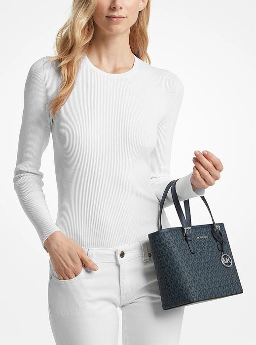 Шикарная сумка Michael Kors Toyt черная недорого!