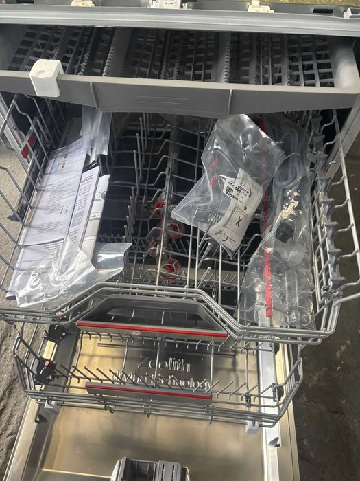 Bosch съдомиялна serie 6; 2025 год;пълно вграждане SBV6ZCX16E