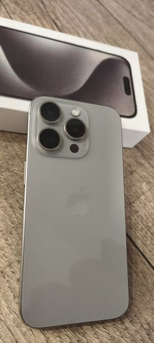 IPhone 15 pro 256 gb