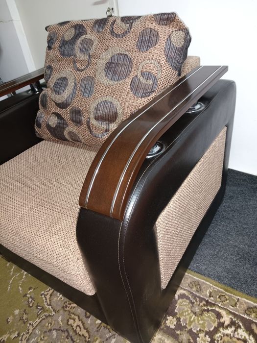 Vând 2 fotolii impecabile