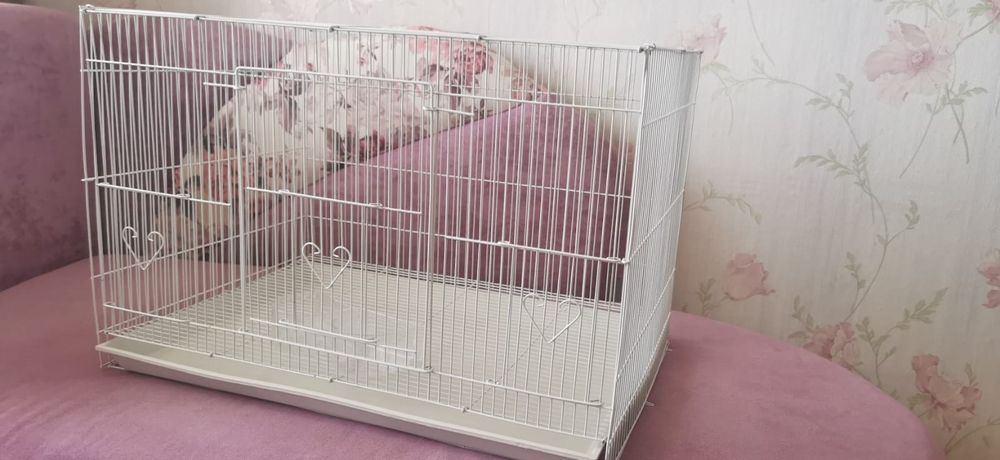 Продам клетку  .