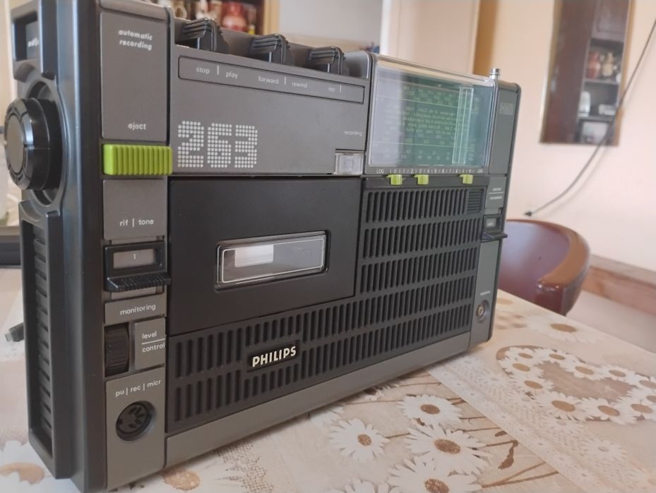 Philips 22rr263 Нов касетофон от 1975