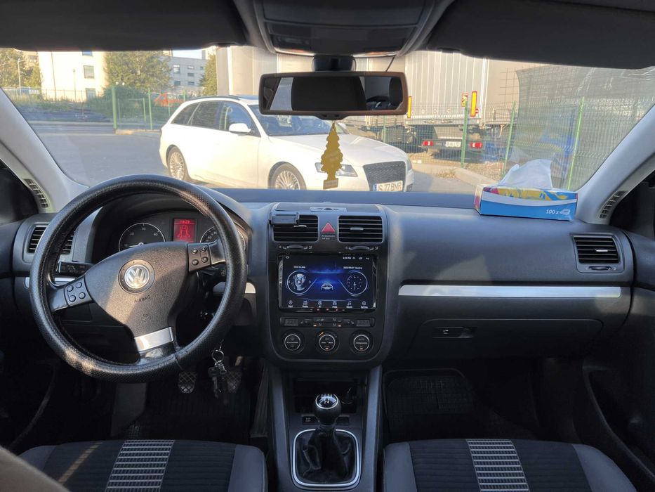 Volkswagen Jetta 1.9 TDI Comfortline, 105CP, Navigatie Auto, 2 seturi complete roti