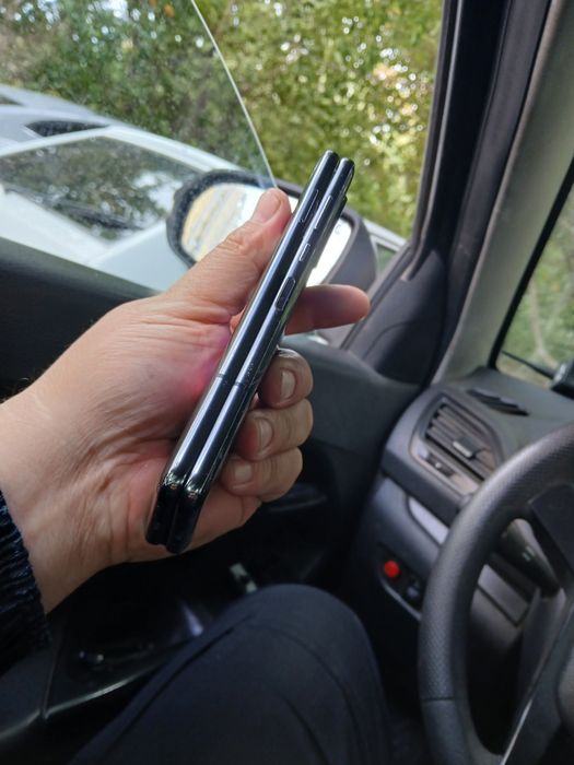 Продам Samsung Fold 5G