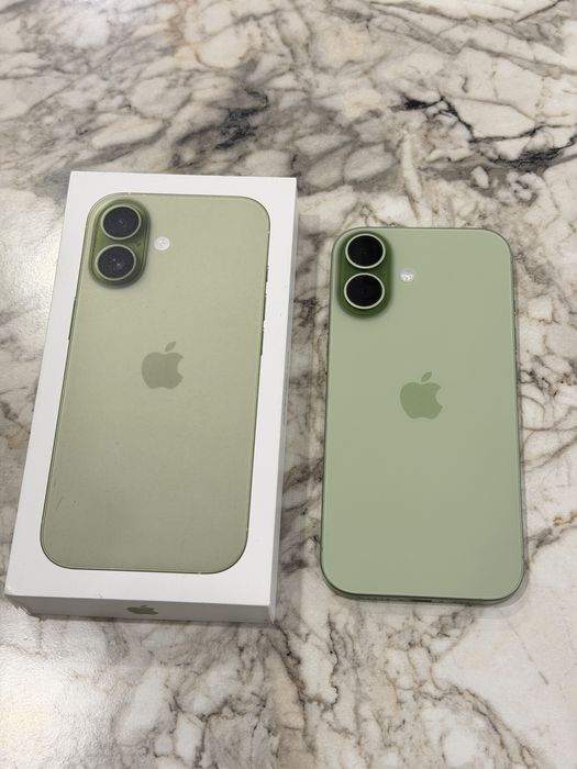 iPhone 17 телефон