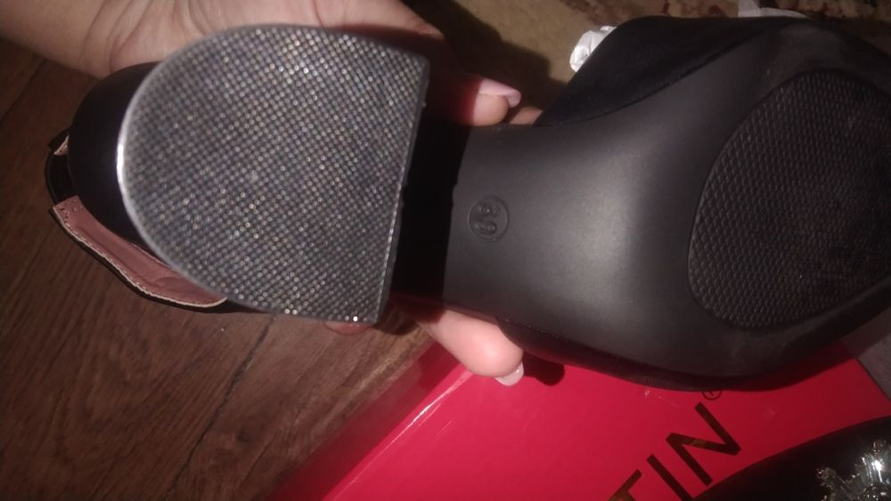 Туфли 39 размер новый 6000