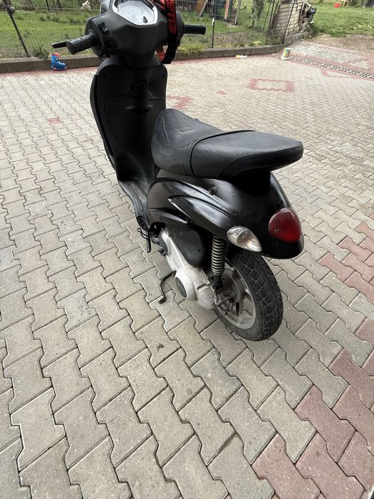 scuter piaggio 125 liberty
