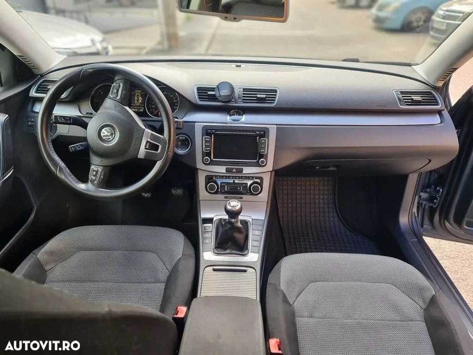 Vand Volkswagen Passat B7 2.0 TDI 140 CP 150K KM- 2011