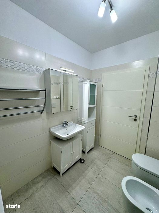 Vand apartament spatios, 3 camere, ARED-Billa