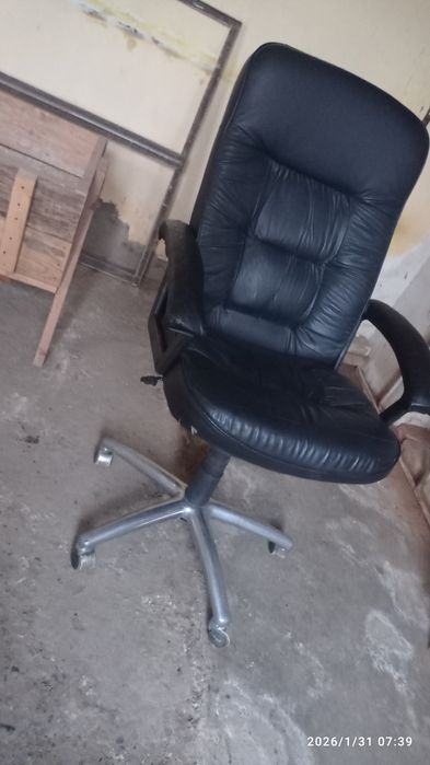 Кресло росиски сотилади