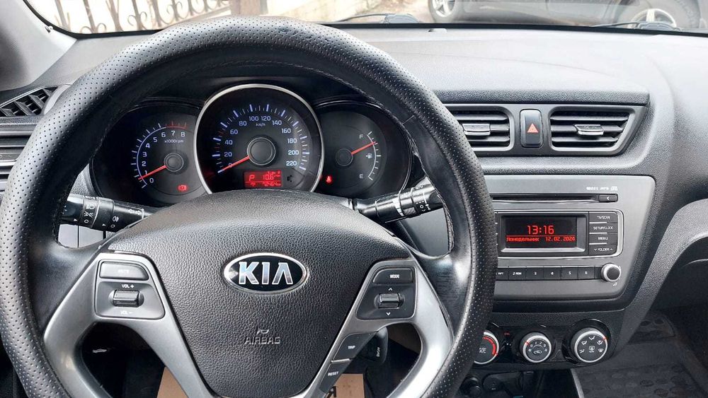 Продам авто KIA RIO