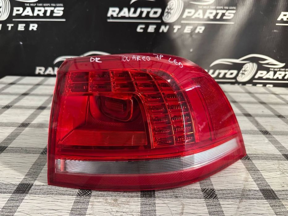 Stop lampa dreapta Volkswagen Touareg 7P Led 2010/2011/2012/2013/2014