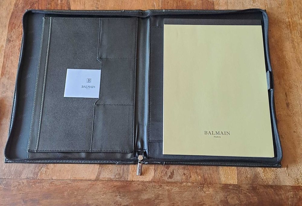 химикалка, органайзер и ключодържател кожени Balmain Paris комплект