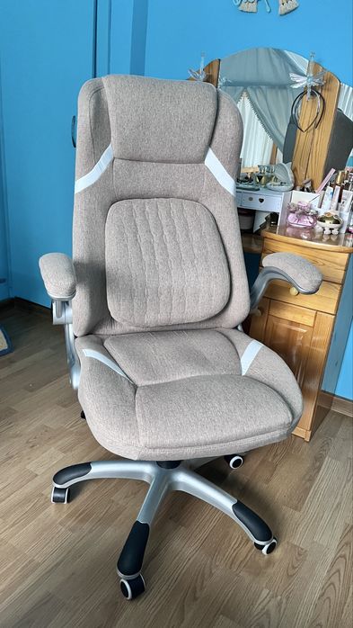 Ергономичен офис стол кафяв