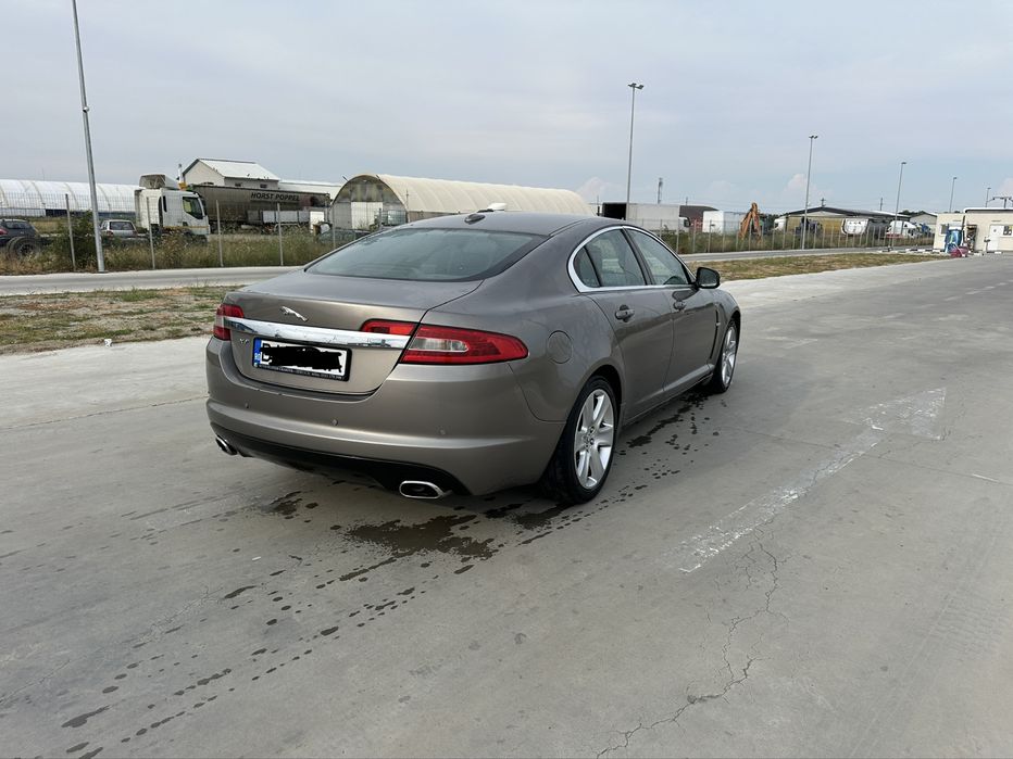 Jaguar XF Premium Luxury 2.7 V6 Bi-Turbo | 180.000 km | Scaune ventilate | Volan încălzit | Automat