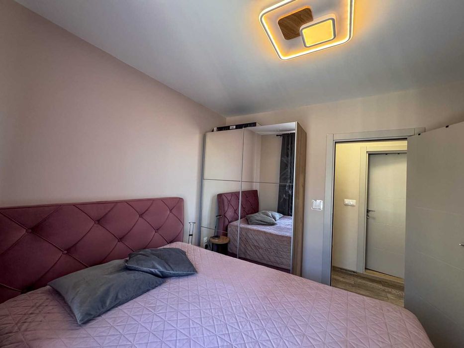 Дава се под наем Двустаен апартамент в Бургас, Център - 65 кв.м за 867 € - Снимка #13