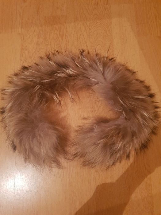 Кожух с естествен косъм и яка с естествен косъм