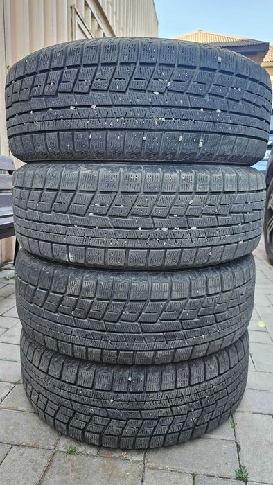 Японские Yokohama 215/60/R16 липучки