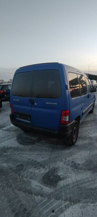 Dezmembrez Peugeot Partner