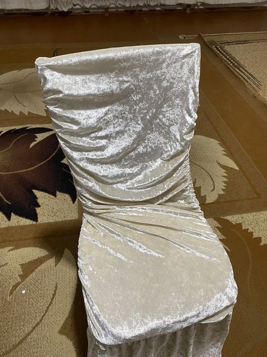 Продам чехол для стулья, цвет жемчуг