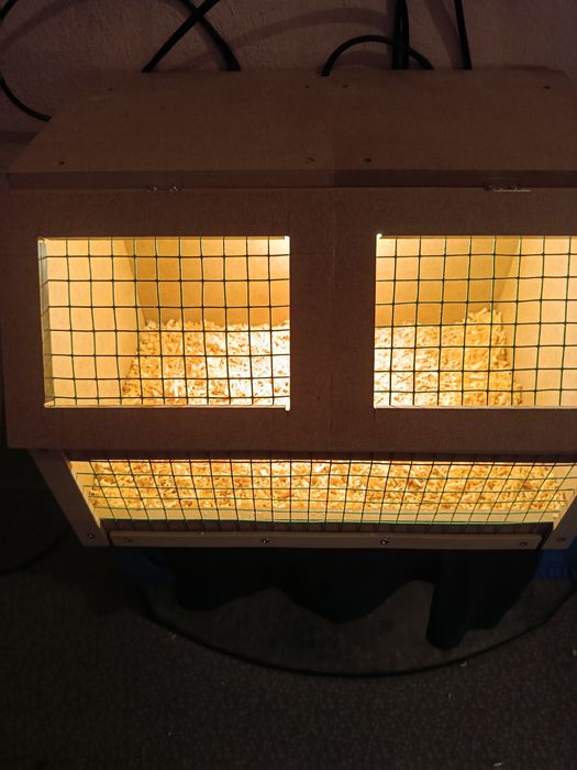 Акция Срочно продам клетки для кроликов