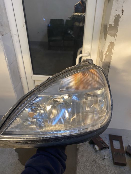 Фара левая mercedes w168