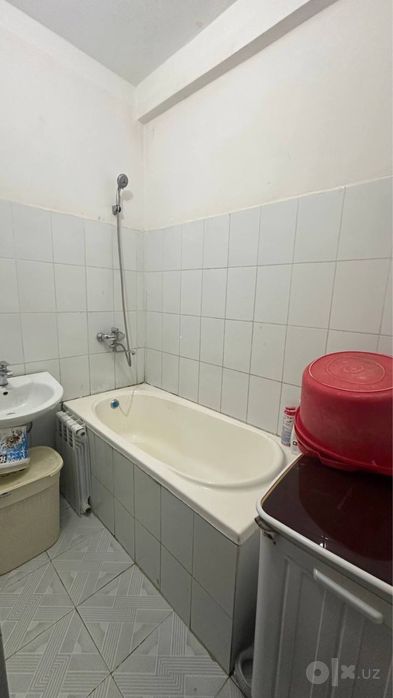 Srochna 3 xonalik xonadon sotiladi