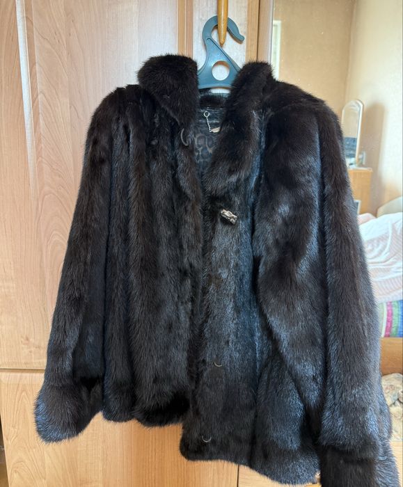 Продам норковую шубу